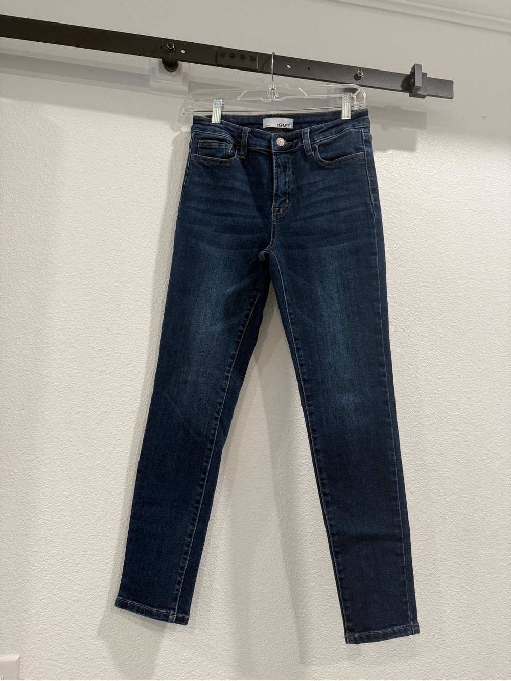 Women’s Skinny High-Rise Jeans — Dark Blue Wash